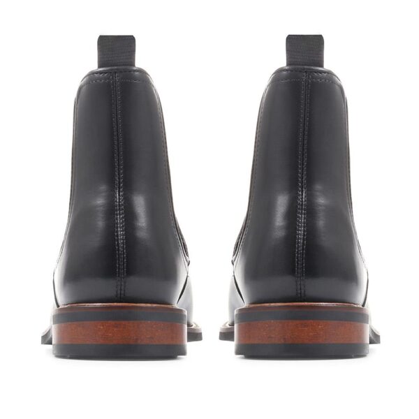 Eastbourne Leather Chelsea Boots - EASTBOURNE / 322 611